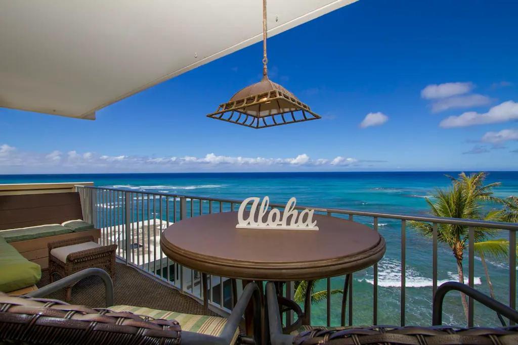 Diamond Head Beach Hotel Honolulu Esterno foto